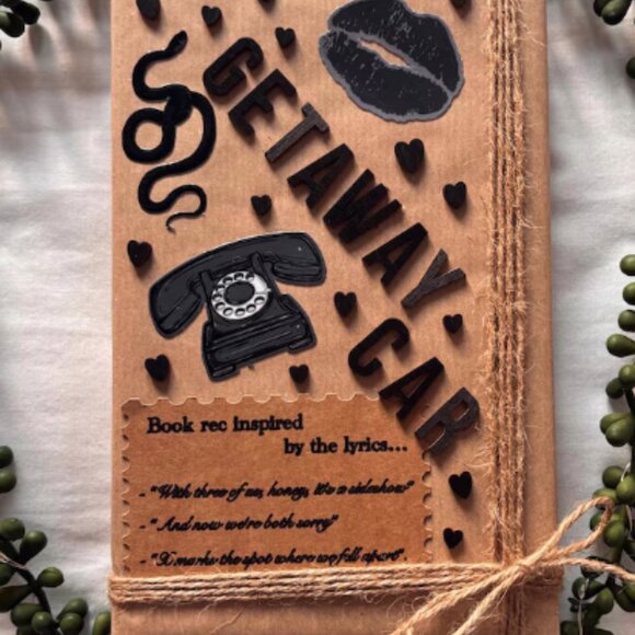 Taylor Swift Blind Date Book | Reputation Era-Inspired - Picture 4 of 4